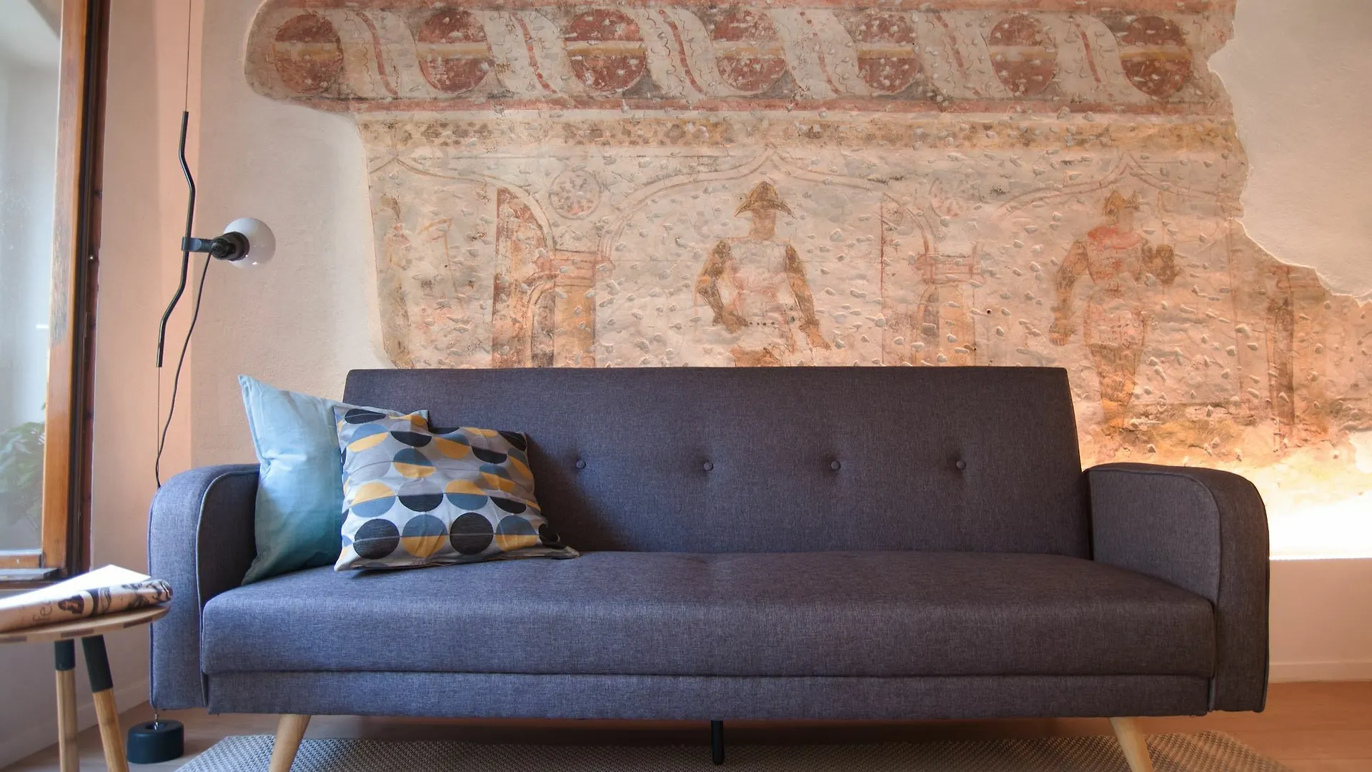 Verona For Rent Affresco